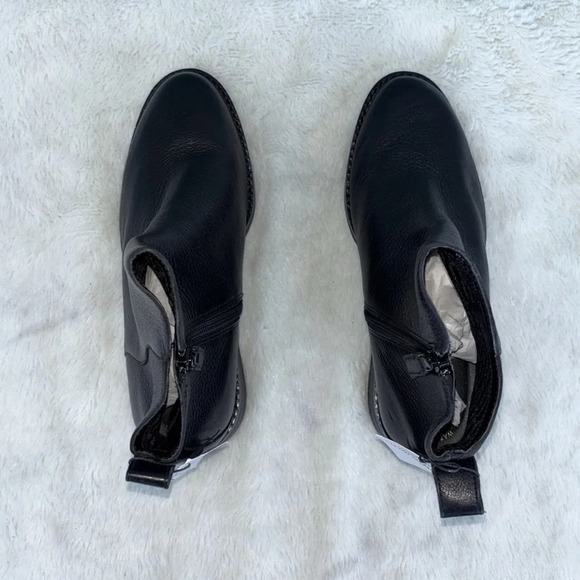 NWOT COLE HAAN River Chelsea Waterproof Leather Bootie/Side Zip Size 5.5 - Picture 5 of 7